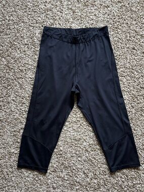 Men's Black Performance Capri Joggers